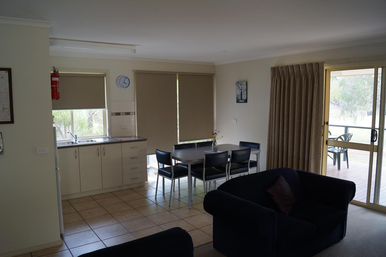 Tooleybuc River Retreat Villas エクステリア 写真